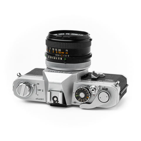 Canon FTb + 50mm f/1.8 S.C.