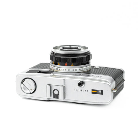 Olympus Trip 35 — 40mm f/2.8