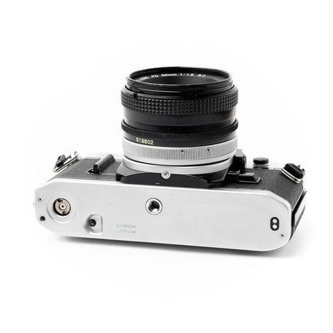 Canon AE-1 + FD 50mm 1.8 Canon