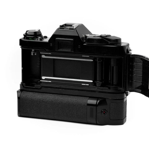 Canon AL-1 + 50mm f/1.8 + Winder Canon