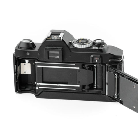 Konica FS-1 + 50mm f/1.8 Konica