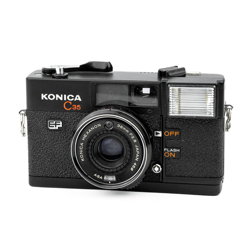KONICA C35 EF ブラックコンパクトフィルムカメラ Konica C35 EF — Compact 38mm f/2.8 Serviced | France Argentique