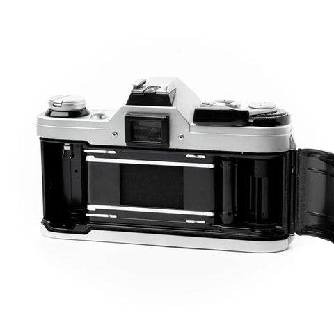 Canon AE-1 + FD 50mm 1.8