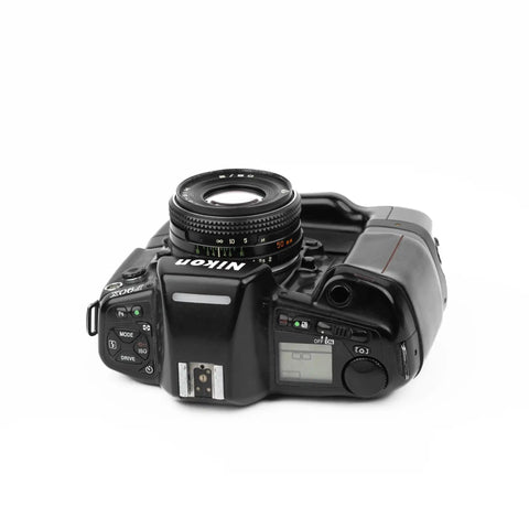 Nikon F90X + Helios 50mm 2 Nikon