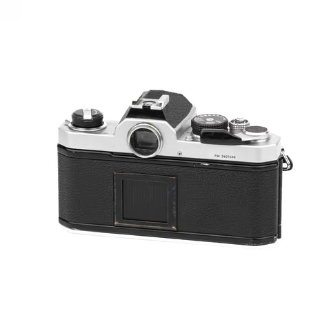 Nikon FM + Objectif Nikkor