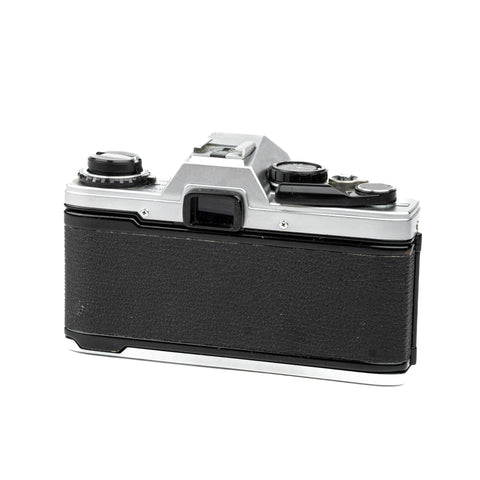 Olympus OM-10 + Zuiko 50mm 1.8